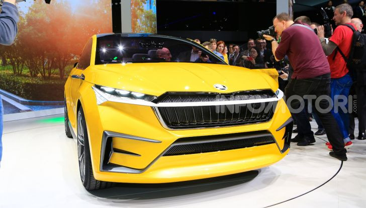 Skoda Vision iV: a Ginevra arriva l’auto elettrica del futuro - Foto 23 di 35