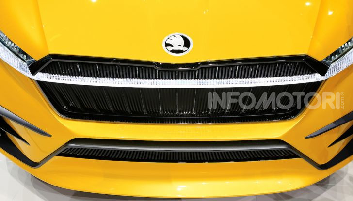 Skoda Vision iV: a Ginevra arriva l’auto elettrica del futuro - Foto 28 di 35