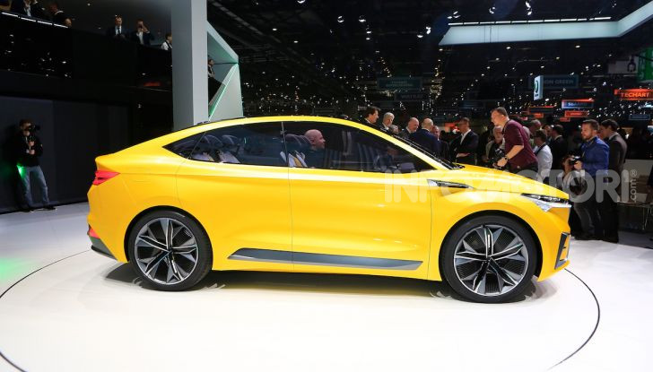 Skoda Vision iV: a Ginevra arriva l’auto elettrica del futuro - Foto 19 di 35