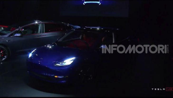 Tesla Model Y ordinabile in Italia da 57.980 euro - Foto 28 di 33