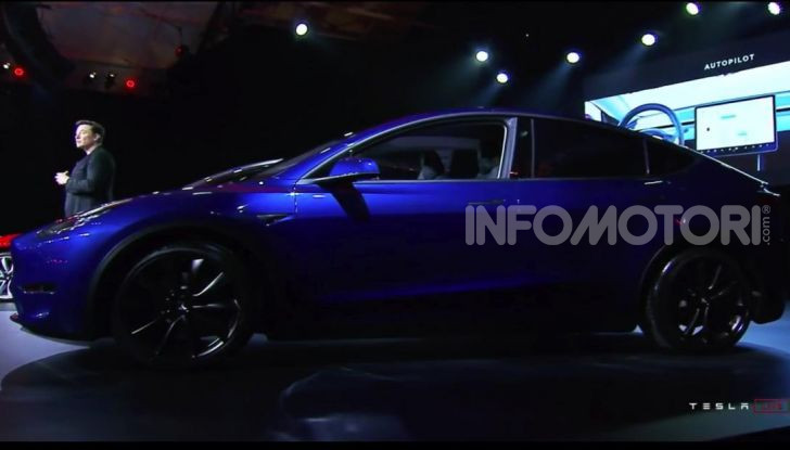 Tesla Model Y ordinabile in Italia da 57.980 euro - Foto 30 di 33