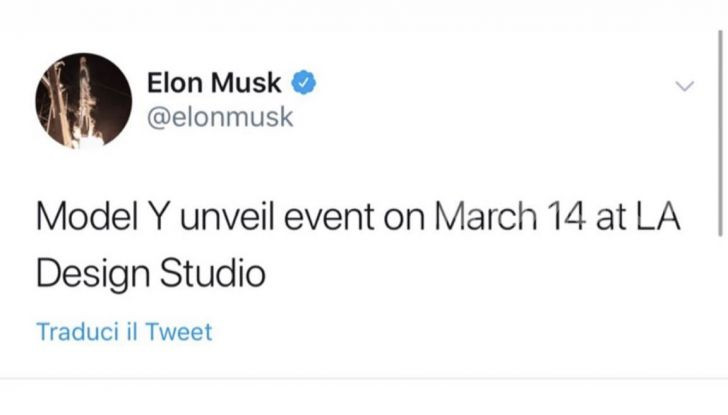 Tesla Model Y prezzi, prestazioni e caratteristiche - Foto 3 di 12