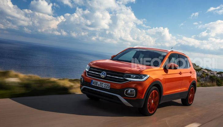 [VIDEO] Prova Volkswagen T-Cross: il crossover comodo per far viaggiare il mercato - Foto 35 di 35