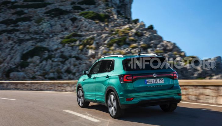 [VIDEO] Prova Volkswagen T-Cross: il crossover comodo per far viaggiare il mercato - Foto 19 di 35