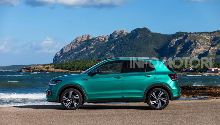 [VIDEO] Prova Volkswagen T-Cross: il crossover comodo per far viaggiare il mercato - Foto 17 di 35