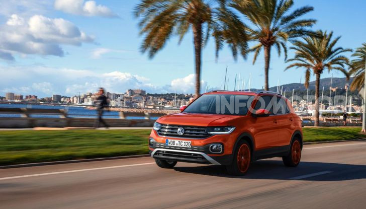 [VIDEO] Prova Volkswagen T-Cross: il crossover comodo per far viaggiare il mercato - Foto 14 di 35