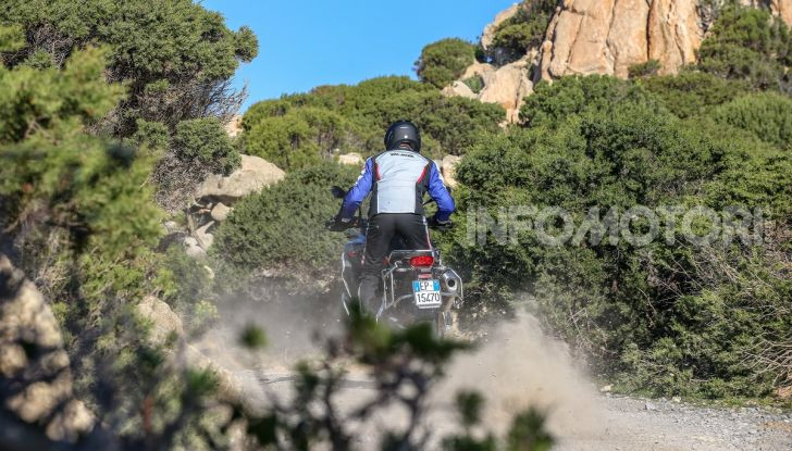 BMW F850 GS Adventure: prezzo, prova e caratteristiche del modello 2019 - Foto 36 di 74