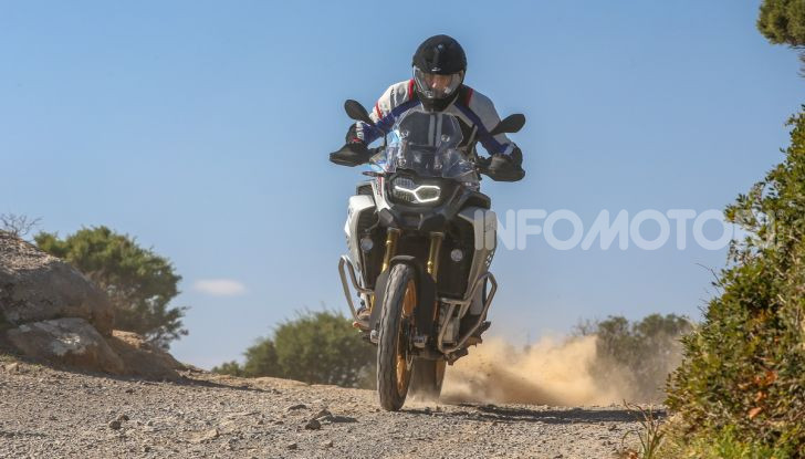 BMW F850 GS Adventure: prezzo, prova e caratteristiche del modello 2019 - Foto 56 di 74