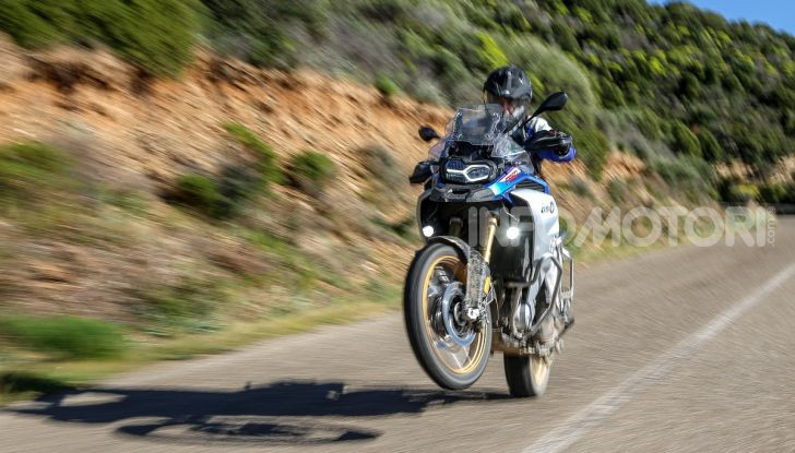 BMW F850 GS Adventure: prezzo, prova e caratteristiche del modello 2019 - Foto 70 di 74