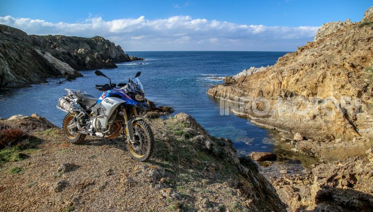 BMW F850 GS Adventure: prezzo, prova e caratteristiche del modello 2019 - Foto 5 di 74