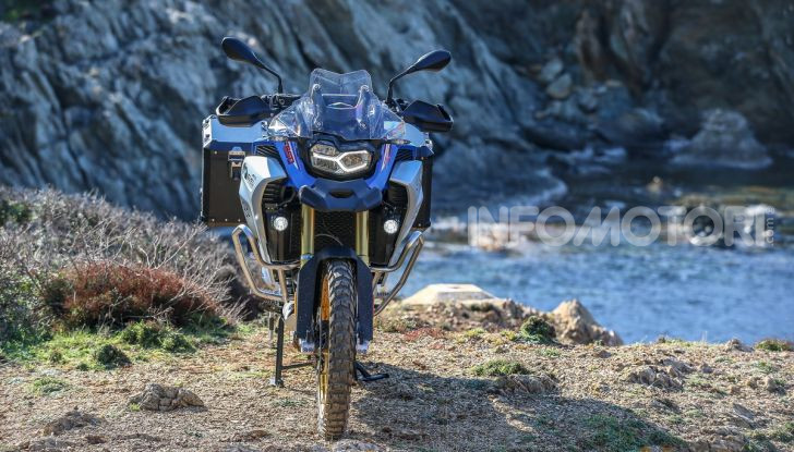 BMW F850 GS Adventure: prezzo, prova e caratteristiche del modello 2019 - Foto 18 di 74