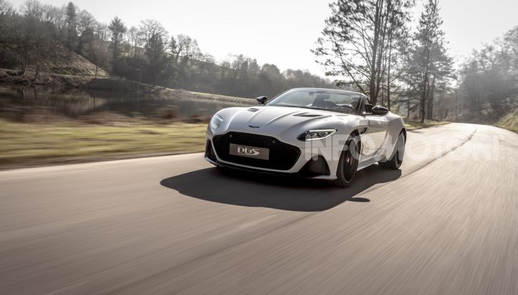 Aston Martin DBS Superleggera: arriva la versione Volante - Foto 1 di 12