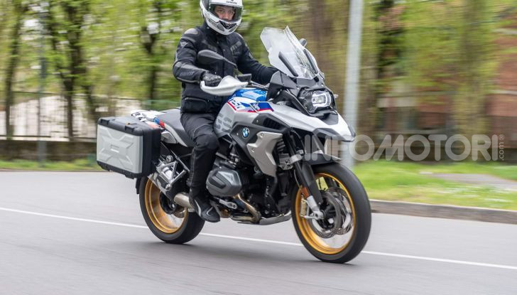 Prova BMW R 1250 GS 2019: la regina è ancora più nuova con lo ShiftCam - Foto 28 di 48