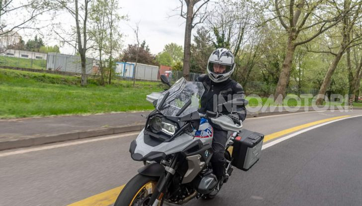 Prova BMW R 1250 GS 2019: la regina è ancora più nuova con lo ShiftCam - Foto 37 di 48