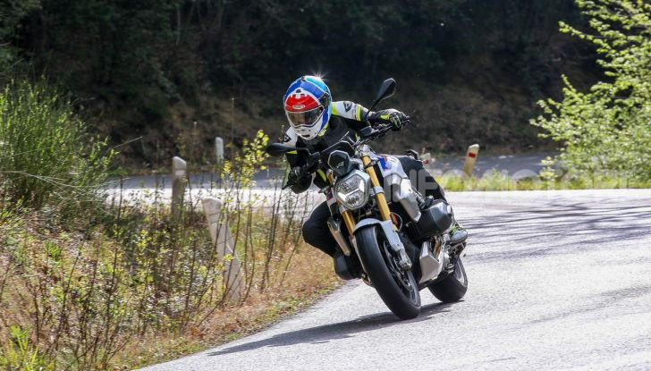 [VIDEO] Prova BMW R 1250 R 2019: la ShiftCam arriva anche sulla Naked! - Foto 21 di 45