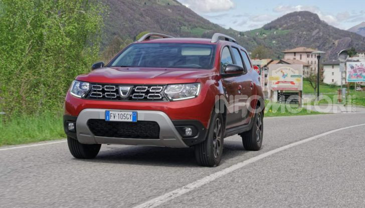 Prova video Dacia Duster Techroad: il SUV low cost “speciale” - Foto 2 di 61