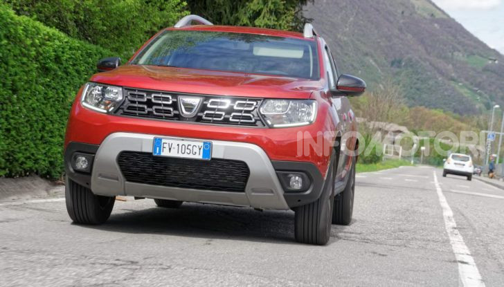Prova video Dacia Duster Techroad: il SUV low cost “speciale” - Foto 10 di 61