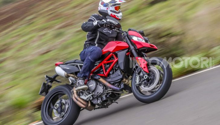 Prova su strada Ducati Hypermotard 950 e 950SP 2019: caratteristiche, opinioni e prezzi - Foto 7 di 54