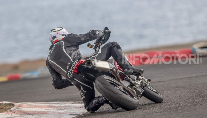 Prova su strada Ducati Hypermotard 950 e 950SP 2019: caratteristiche, opinioni e prezzi - Foto 9 di 54