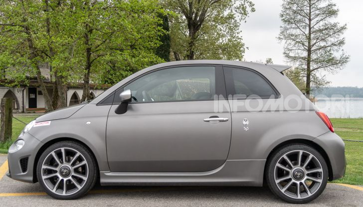 [VIDEO] Prova Abarth 595 Turismo: potenza e stile per la piccola sportiva italiana - Foto 4 di 41