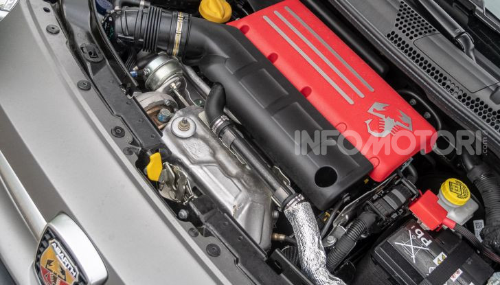 [VIDEO] Prova Abarth 595 Turismo: potenza e stile per la piccola sportiva italiana - Foto 13 di 41