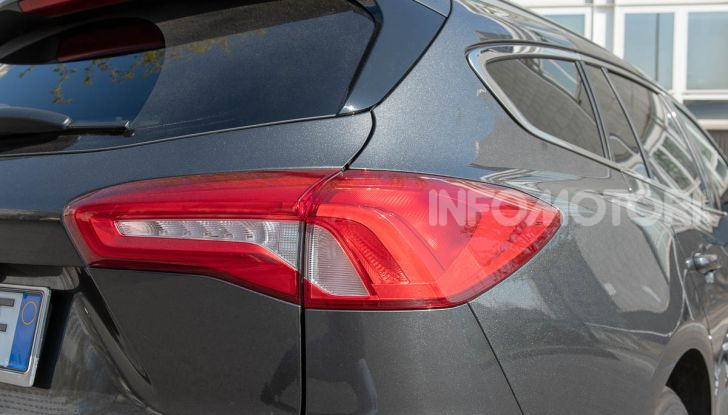 Prova Ford Focus SW Vignale 1.0 EcoBoost 125 cv: esperienza Ford all’ennesima potenza - Foto 17 di 41