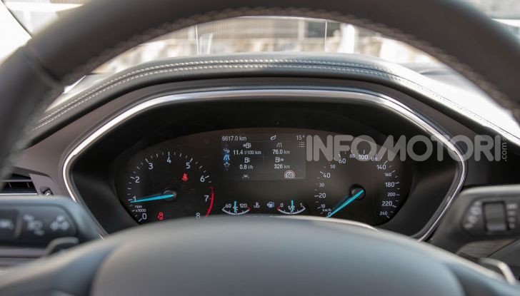 Prova Ford Focus SW Vignale 1.0 EcoBoost 125 cv: esperienza Ford all’ennesima potenza - Foto 24 di 41