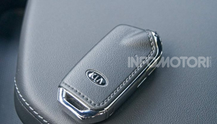 Prova KIA Stinger GT: 370CV per entrare nel mercato premium - Foto 28 di 56