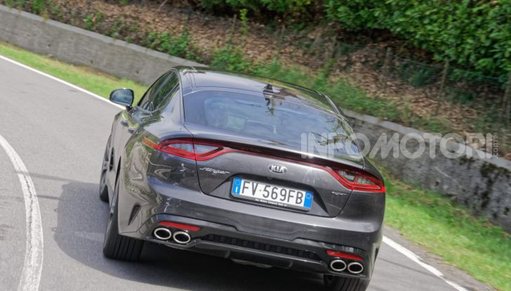 Prova KIA Stinger GT: 370CV per entrare nel mercato premium - Foto 42 di 56