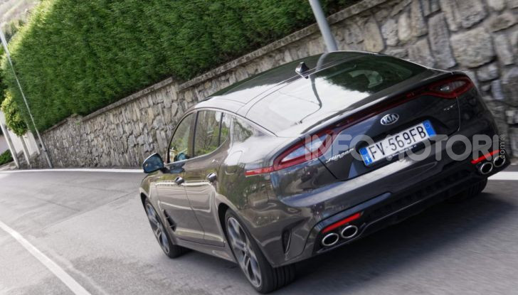 Prova KIA Stinger GT: 370CV per entrare nel mercato premium - Foto 45 di 56