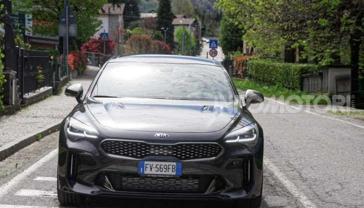 Prova KIA Stinger GT: 370CV per entrare nel mercato premium - Foto 47 di 56