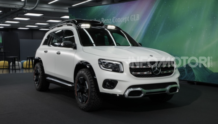 Mercedes Concept GLB: debutta il nuovo SUV compatto tedesco - Foto 6 di 18