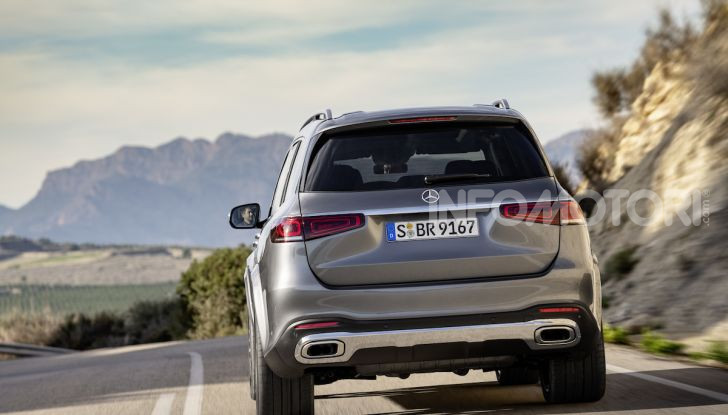 Mercedes GLS 2019: il nuovo SUV ammiraglio della casa tedesca - Foto 13 di 70