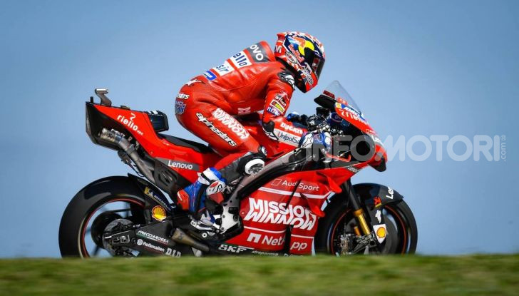 MotoGP 2019, Austin. Trionfa Rins davanti a Rossi e Miller. Cade Marquez - Foto 7 di 12