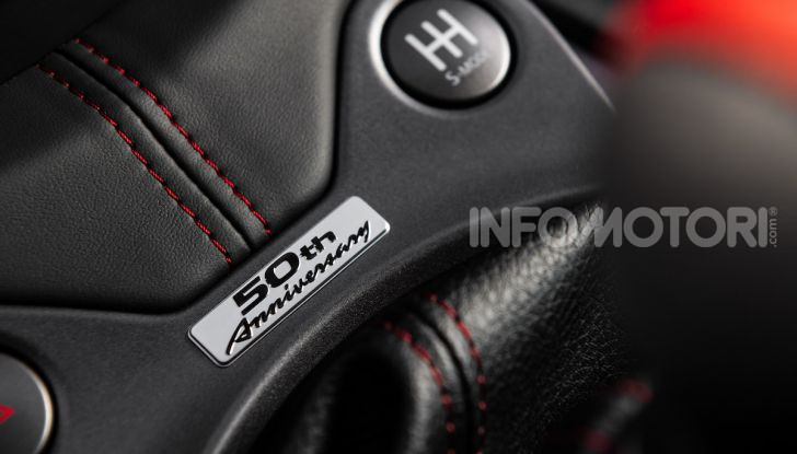 Nissan 370Z 50th Anniversary svelata al Salone dell’Auto di New York - Foto 4 di 29