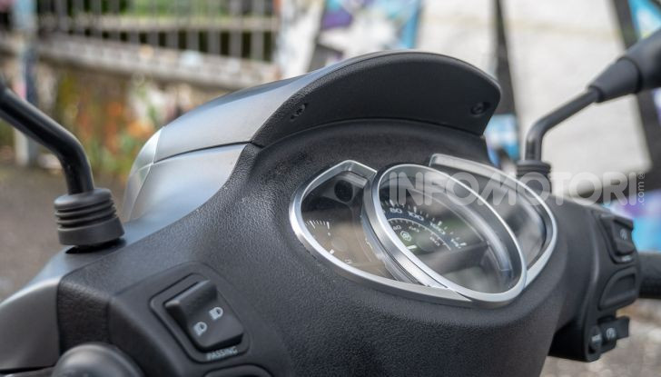 Prova Piaggio Medley 150 SE: commuter urbano Made in Italy - Foto 21 di 47