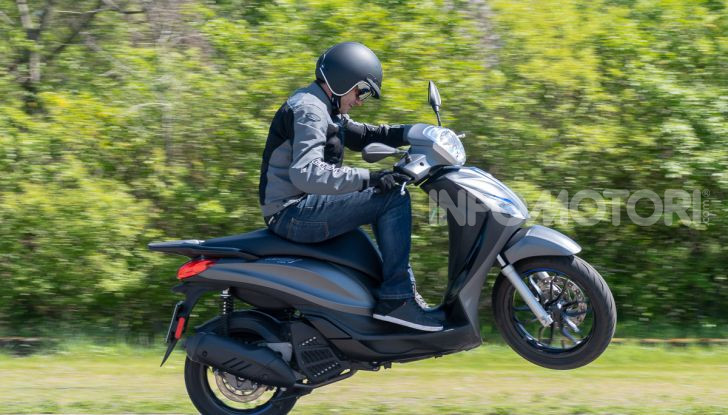 Prova Piaggio Medley 150 SE: commuter urbano Made in Italy - Foto 41 di 47
