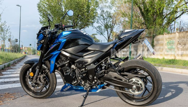 Prova Suzuki GSX-S750 Yugen Carbon: la Naked “italiana” che arriva dal Giappone - Foto 2 di 42