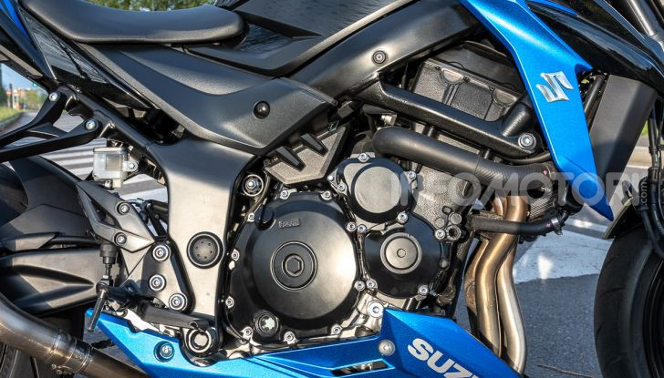 Prova Suzuki GSX-S750 Yugen Carbon: la Naked “italiana” che arriva dal Giappone - Foto 12 di 42