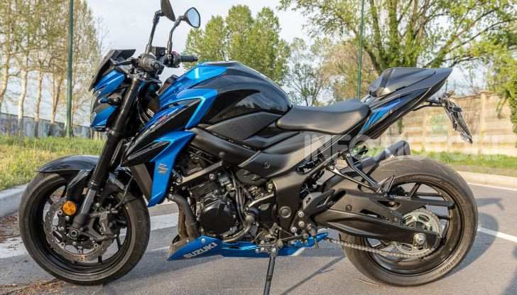 Prova Suzuki GSX-S750 Yugen Carbon: la Naked “italiana” che arriva dal Giappone - Foto 19 di 42