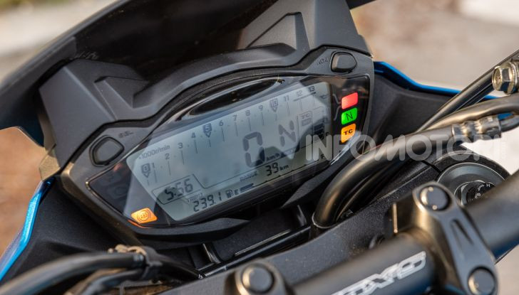Prova Suzuki GSX-S750 Yugen Carbon: la Naked “italiana” che arriva dal Giappone - Foto 20 di 42