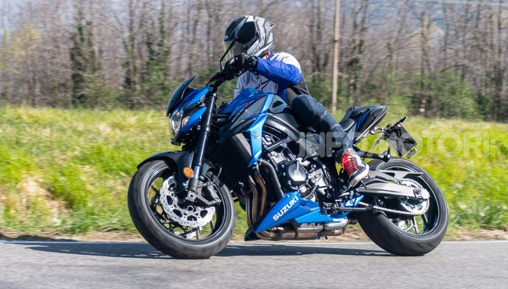 Prova Suzuki GSX-S750 Yugen Carbon: la Naked “italiana” che arriva dal Giappone - Foto 29 di 42