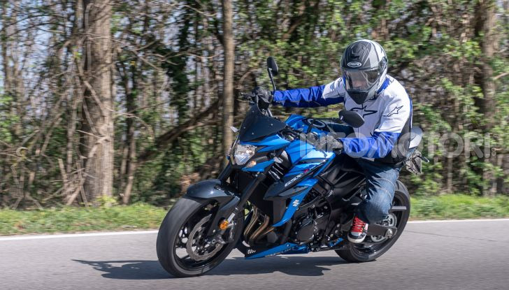 Prova Suzuki GSX-S750 Yugen Carbon: la Naked “italiana” che arriva dal Giappone - Foto 35 di 42