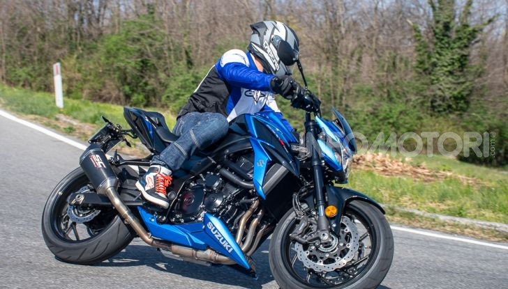 Prova Suzuki GSX-S750 Yugen Carbon: la Naked “italiana” che arriva dal Giappone - Foto 38 di 42