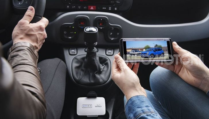 Fiat Panda Connected by Wind, la nuova serie speciale - Foto 10 di 21