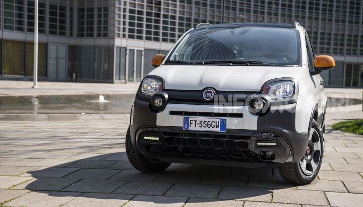 Fiat Panda Connected by Wind, la nuova serie speciale - Foto 12 di 21