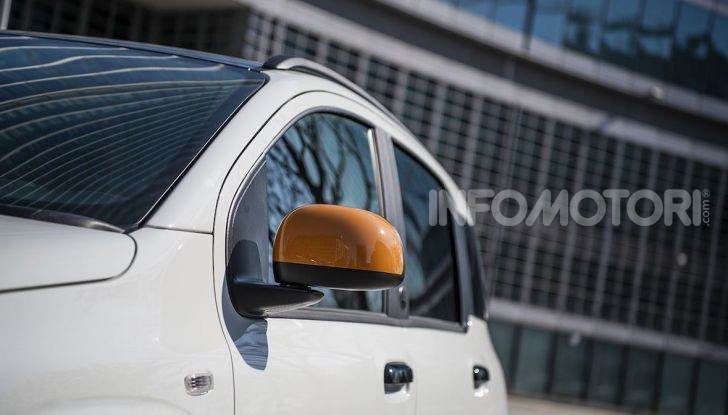 Fiat Panda Connected by Wind, la nuova serie speciale - Foto 13 di 21