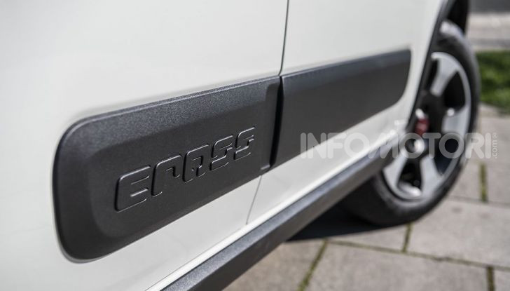 Fiat Panda Connected by Wind, la nuova serie speciale - Foto 14 di 21