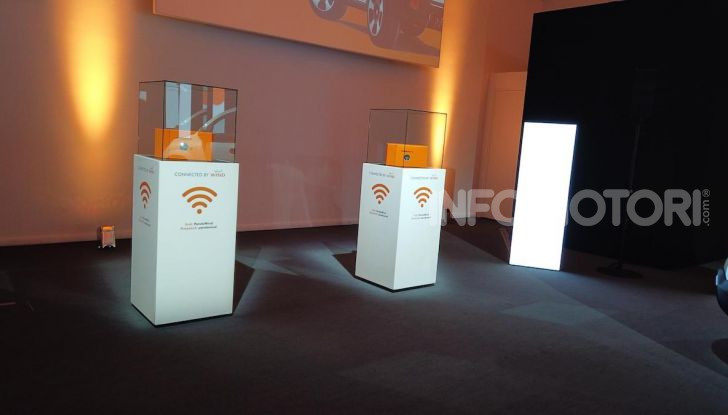 Fiat Panda Connected by Wind, la nuova serie speciale - Foto 19 di 21