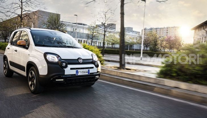 Fiat Panda Connected by Wind, la nuova serie speciale - Foto 2 di 21